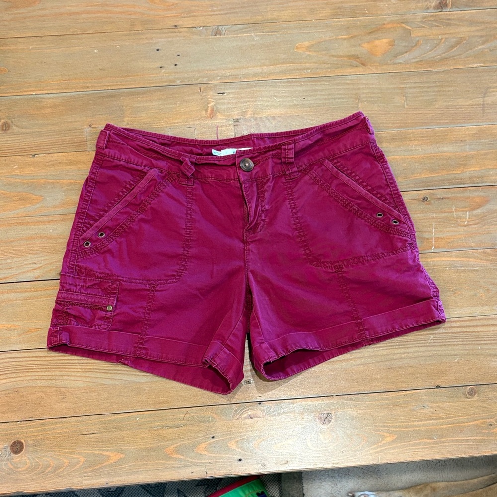 Women's Casual Burgundy Cargo Shorts
